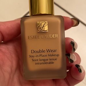 New -Estée Lauder Double Wear Foundation stay in place foundation - Tawny